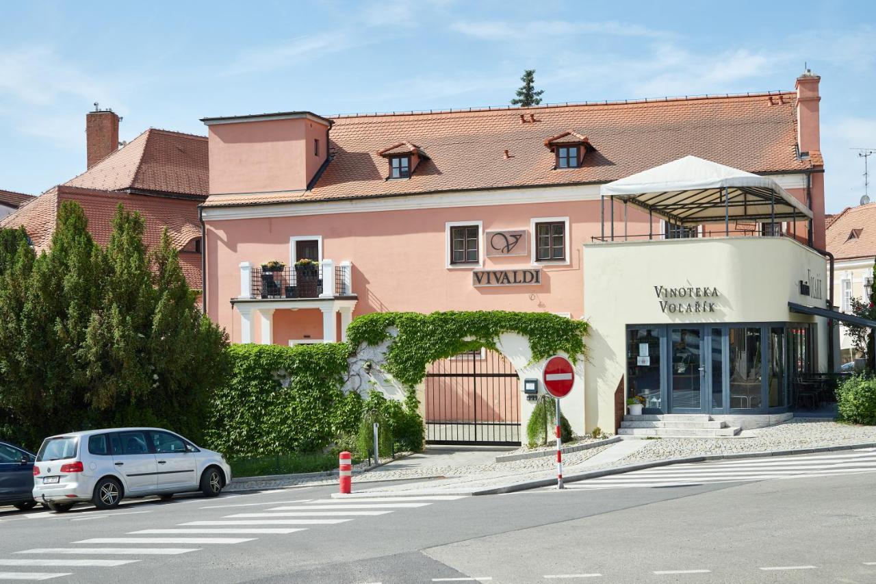 Vivaldi Apartments Mikulov Exterior foto